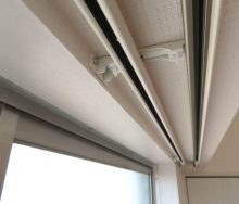 マンション窓の装飾カーテンレール　輸入オーダーカーテン・輸入壁紙のブライト
