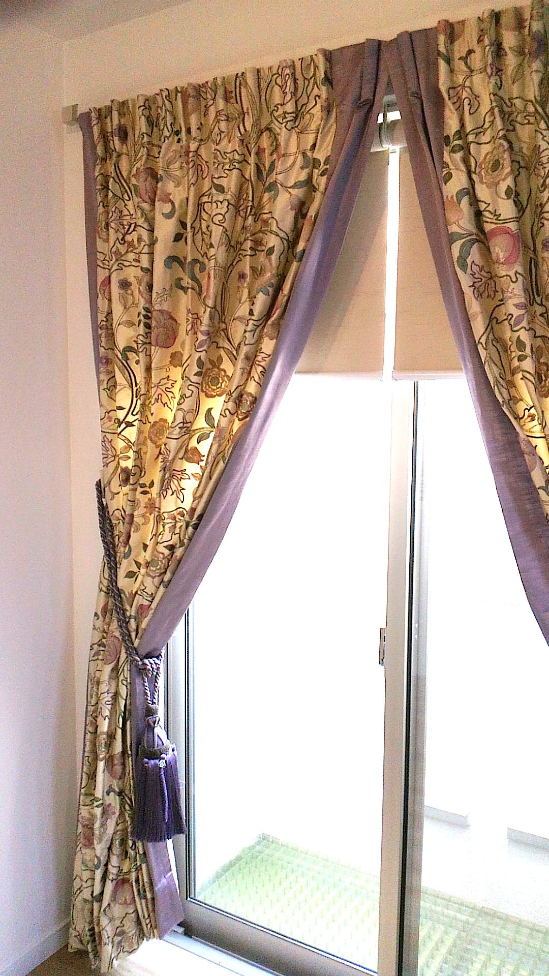 モリス シルク（刺繍）のカーテン マリーイザベル | オーダーカーテンと壁紙のブライト
