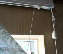 ローマンシェード　ストッパー修理「トーソー パディナ」　オーダーカーテン・輸入壁紙のブライト